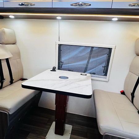 Ford Transit Campervan Hotel กุสโก ภายนอก รูปภาพ